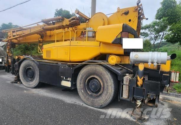 Kobelco RK 250-3 Terrängkranar (Grov terräng)