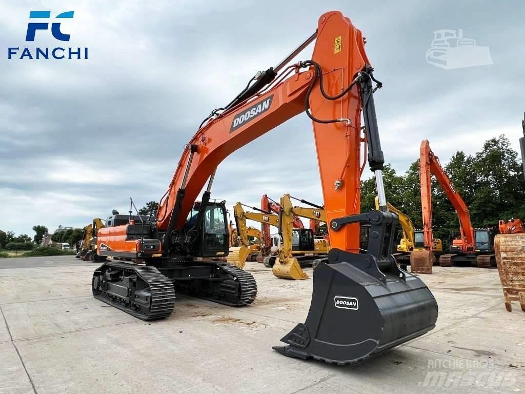 Doosan DX 530 LC-3 Bandgrävare