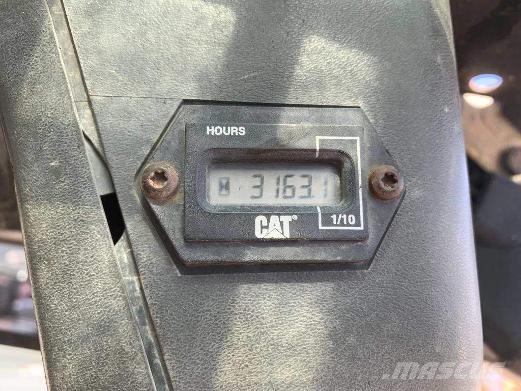 CAT 277 Kompaktlastare