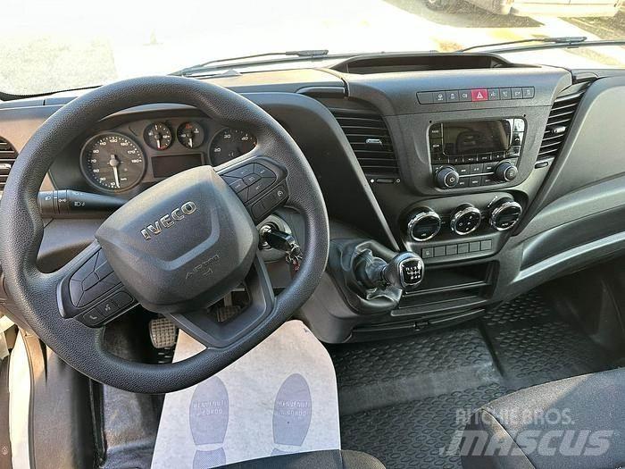 Iveco 35C16 Övriga bilar