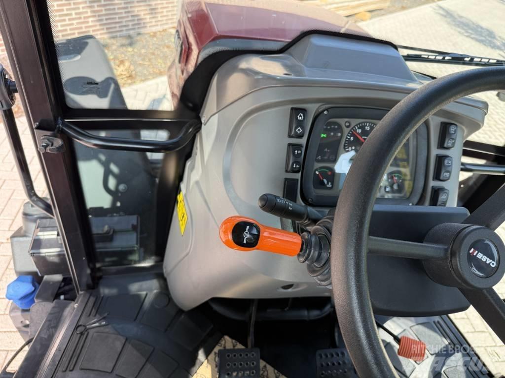 CASE Farmall 100X Traktorer