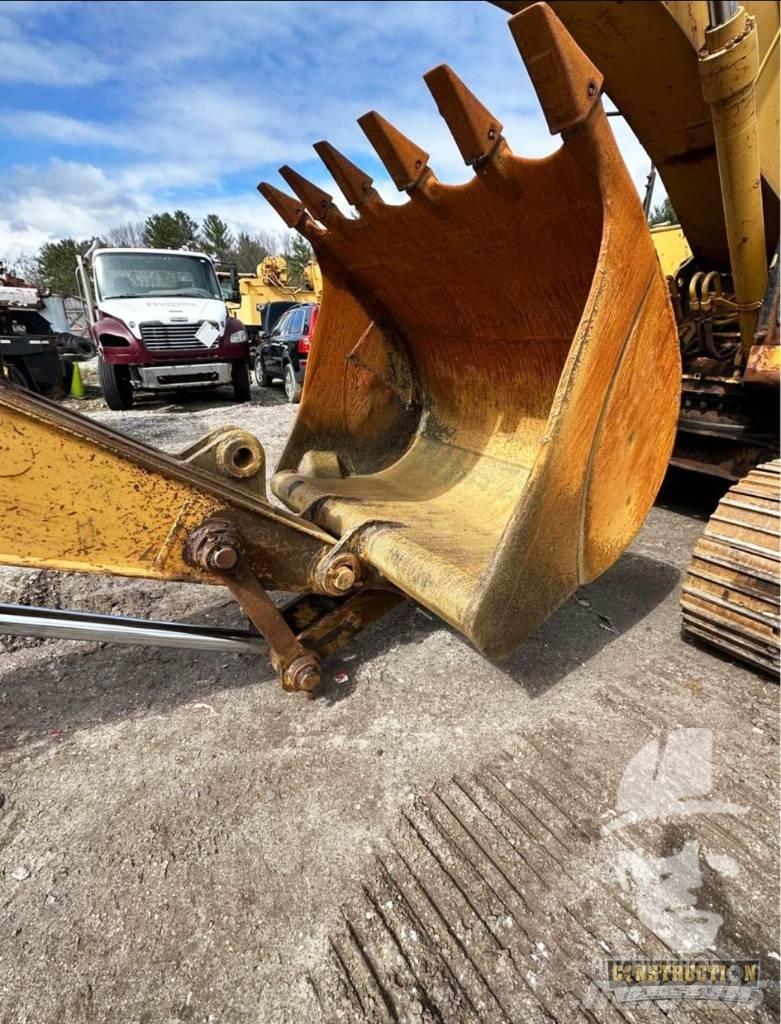 CAT 320 B L Bandgrävare