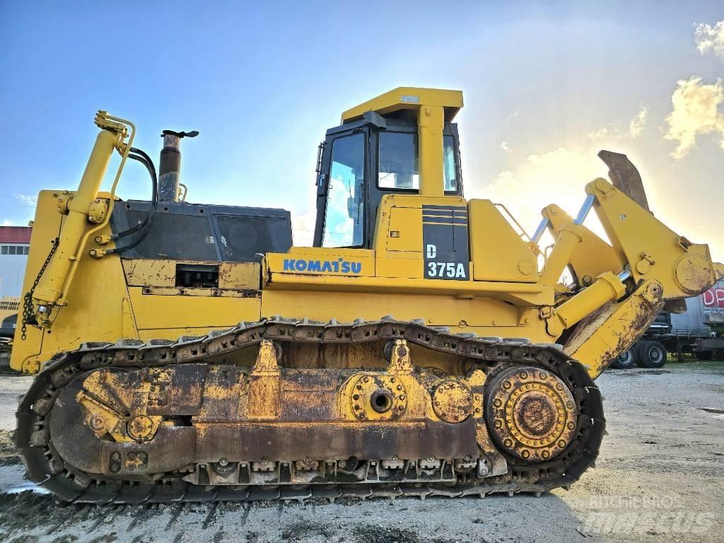 Komatsu D 375 A-1 Bandschaktare