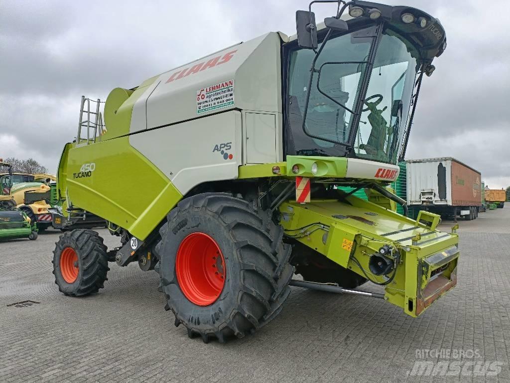 CLAAS Tucano 450 Skördetröskor
