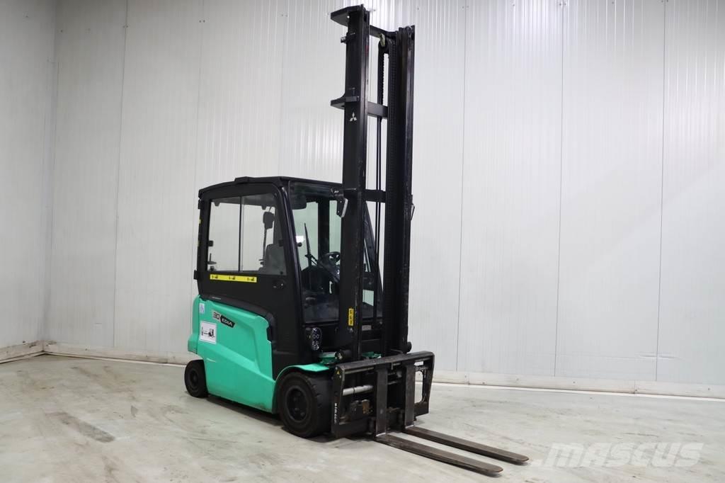 Mitsubishi FB30N Elmotviktstruckar