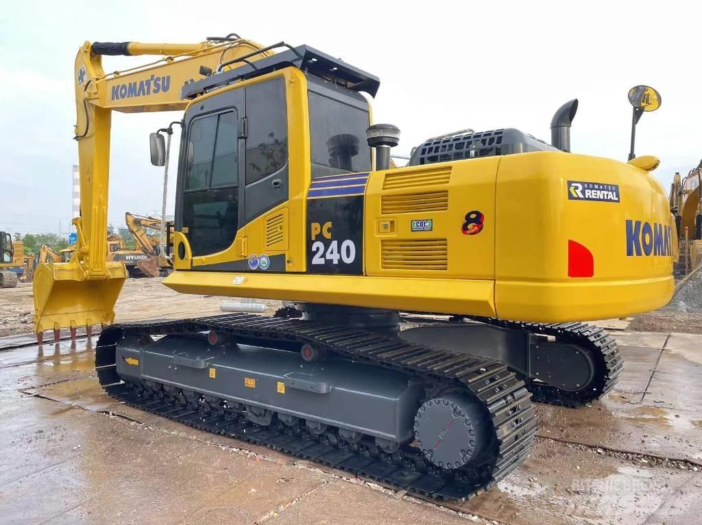 Komatsu PC 240LC-8 Bandgrävare