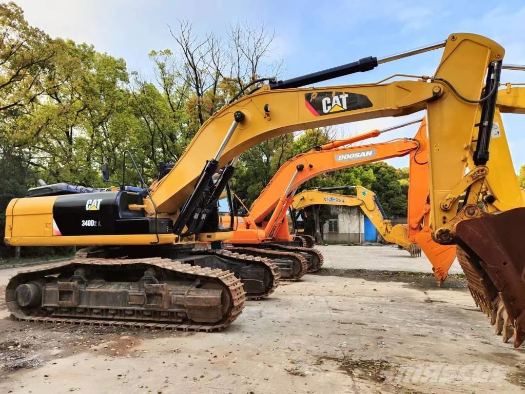 CAT 349 D2 Bandgrävare