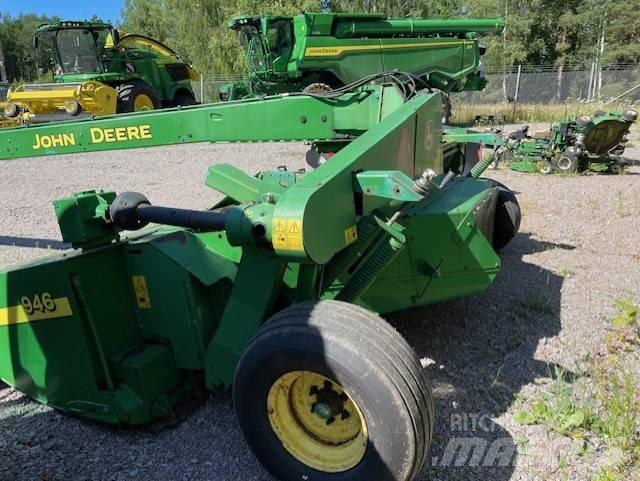 John Deere 946 Slåtterkrossar