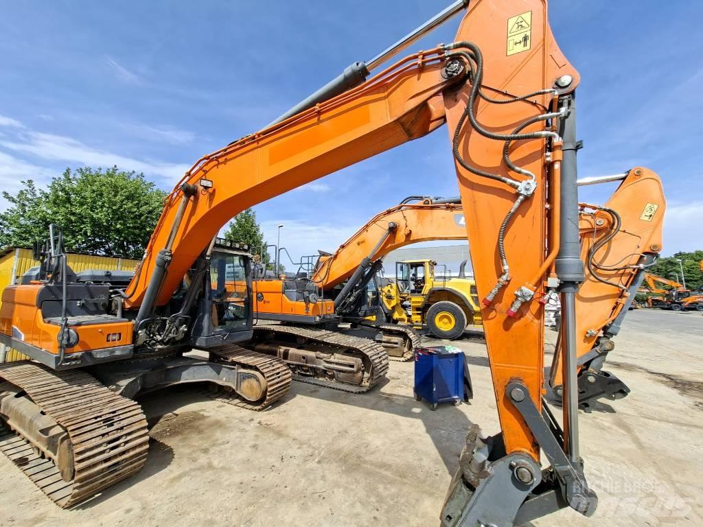 Doosan DX 225 LC-5 Bandgrävare
