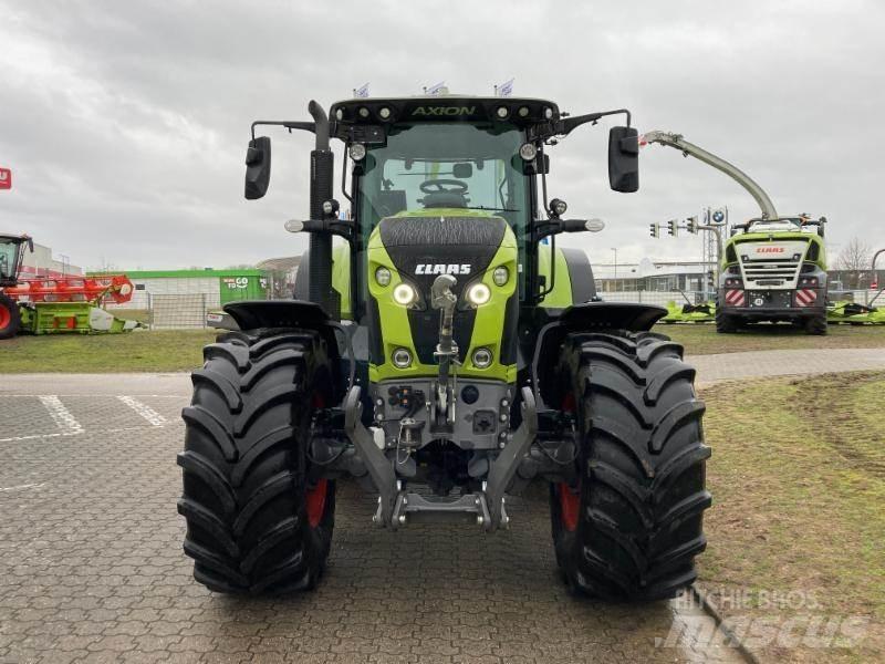 CLAAS AXION 870 Traktorer
