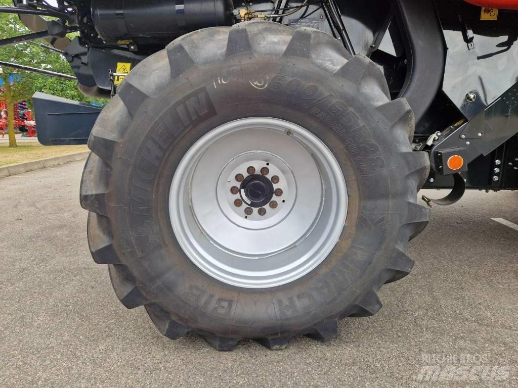Case IH AF 7150 Skördetröskor