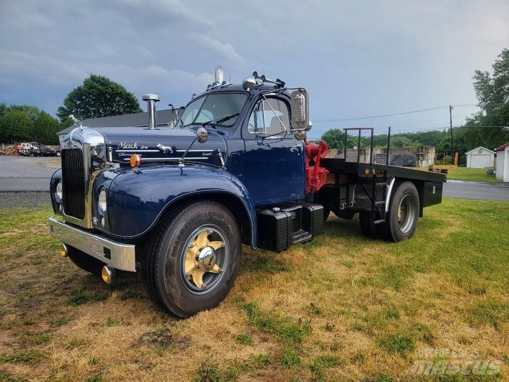 Mack B 61 Bärgningsbilar