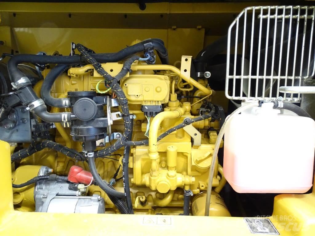 CAT 306 CR Minigrävare < 7t