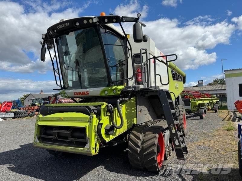 CLAAS LEXION 6900 Skördetröskor