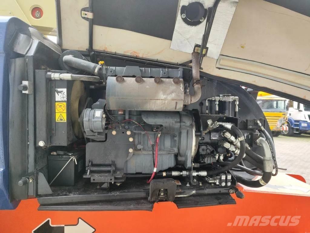 JLG 860 SJ Teleskop bomliftar