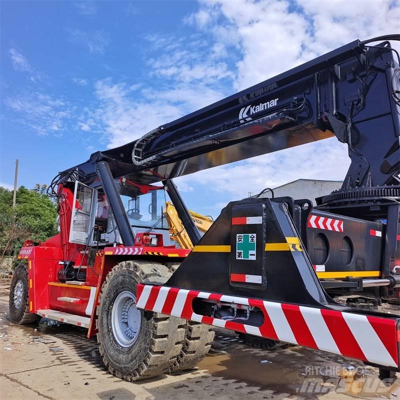 Kalmar DRF 450 Reachstackers