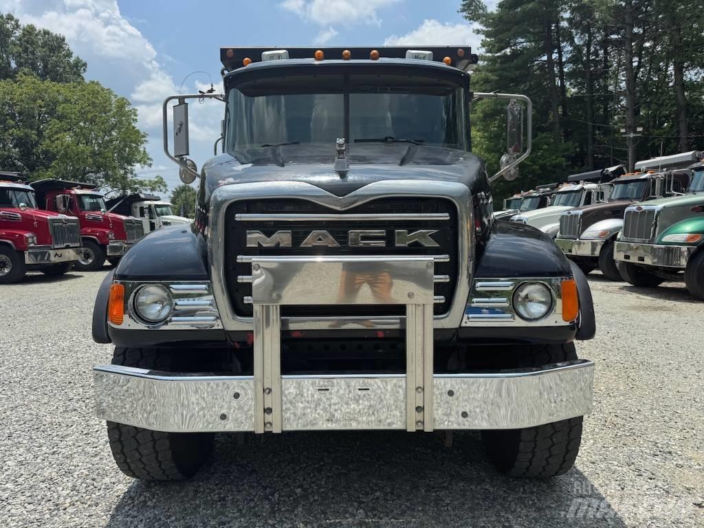 Mack Granite CV 713 Tippbilar
