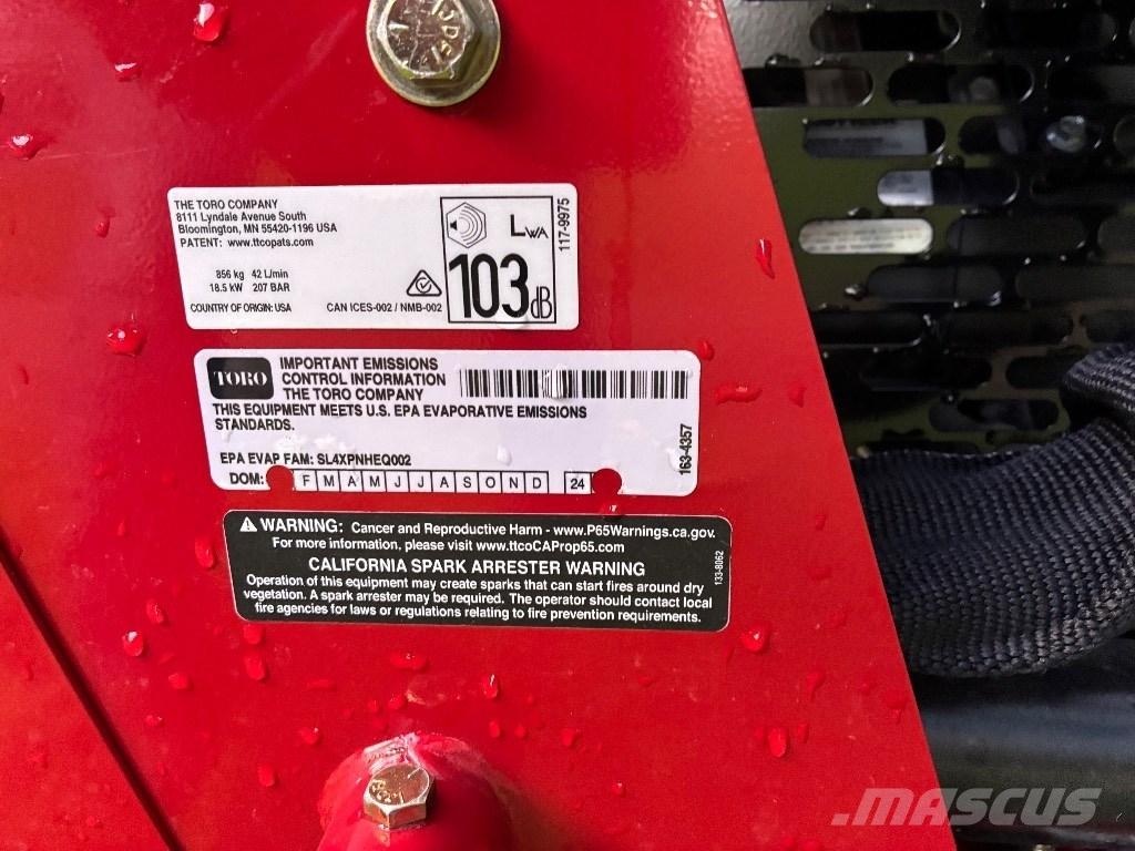 Toro TX427 Kompaktlastare
