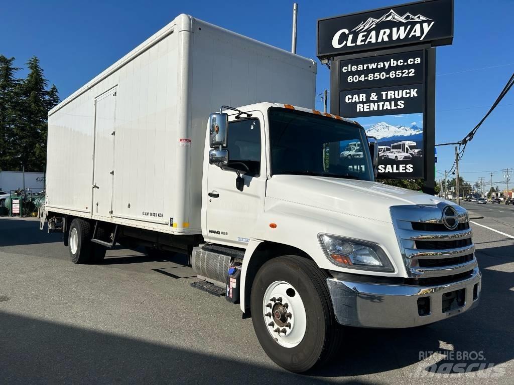 Hino 338 Lastbilar för dryckesleveranser