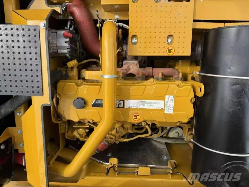 CAT 336 D Bandgrävare