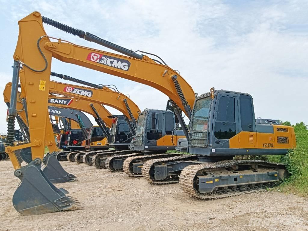 XCMG XE215DA Bandgrävare