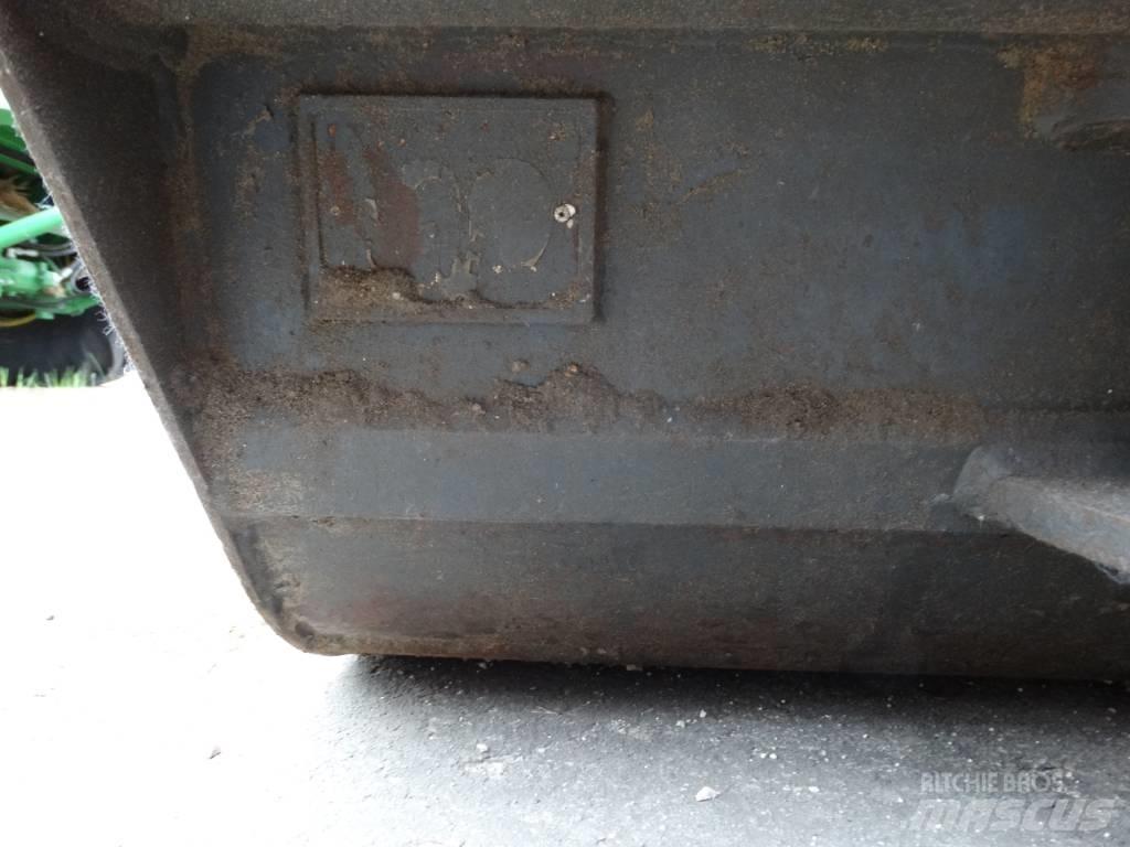 Doosan DX 225 LC-5 Bandgrävare