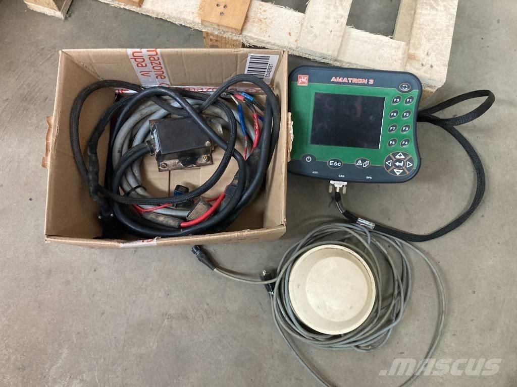 Amazone UX 5200 , 24 M Dragna sprutor
