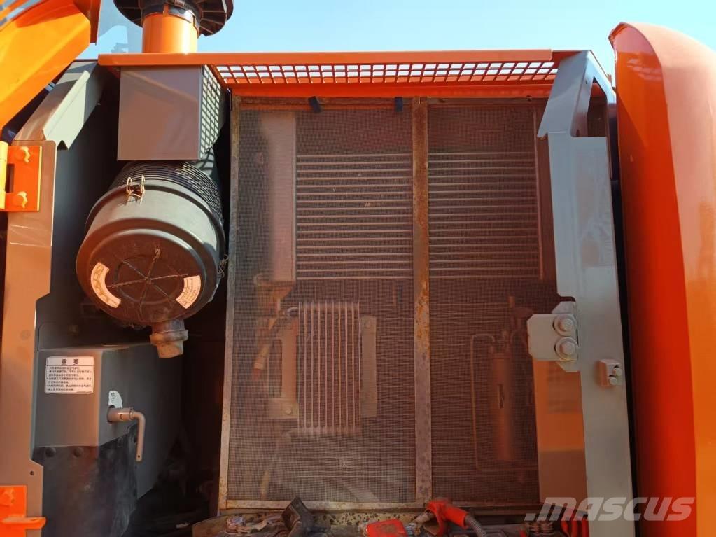 Hitachi ZX 130 Bandgrävare