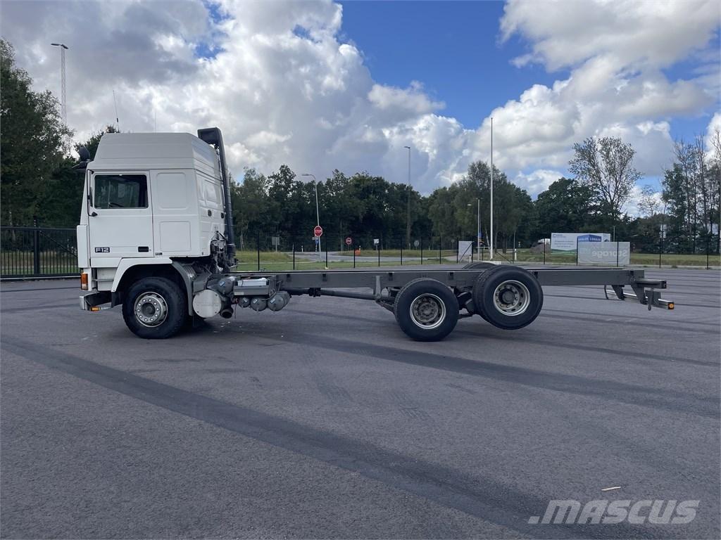 Volvo F 12 Chassier