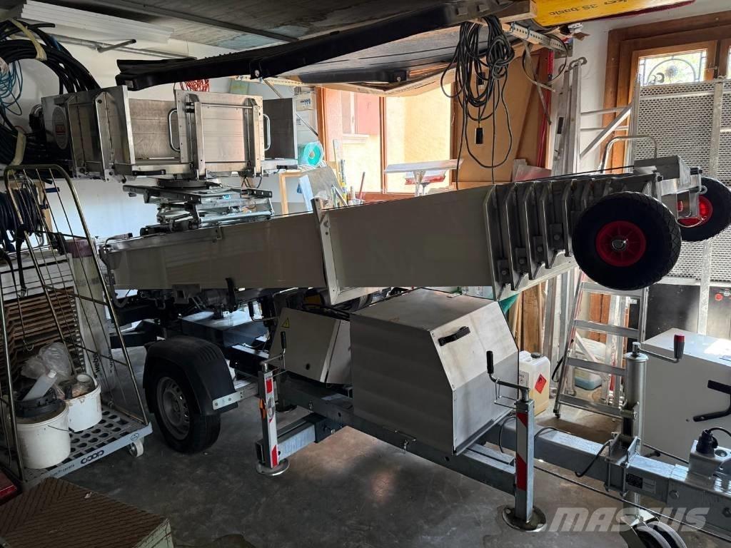 Böcker Junior HD 24 Gods- och möbelliftar