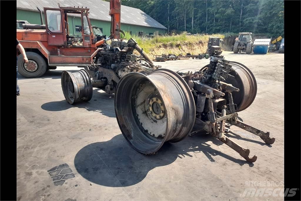 Valtra T213 Traktorer