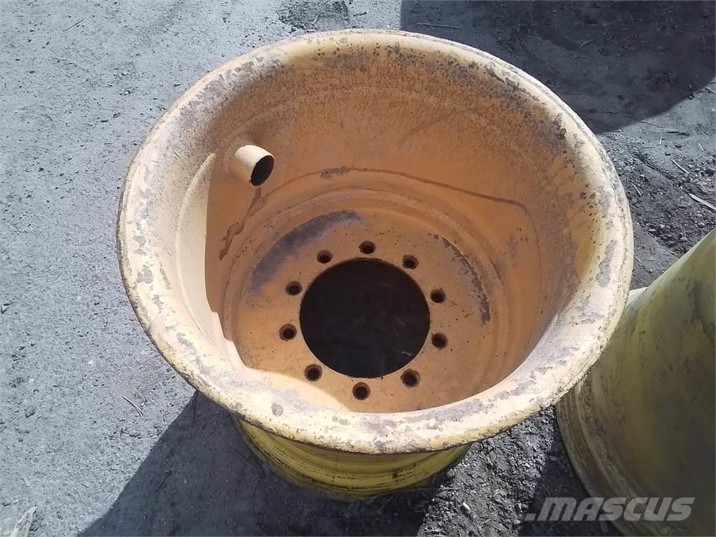 Ösa 250 24x26,5 Däck, hjul och fälgar