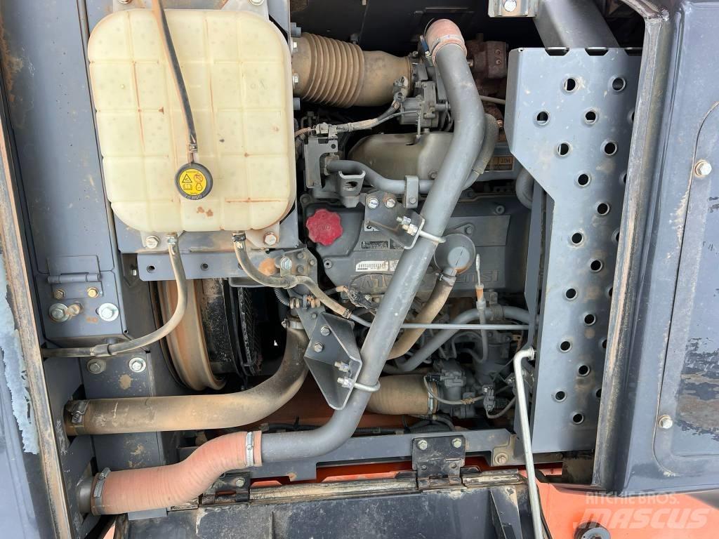 Hitachi ZX 210 LC-6 Bandgrävare