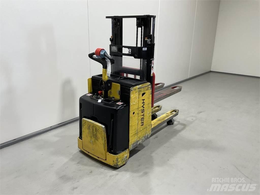 Hyster P2.0SD-17 Staplare