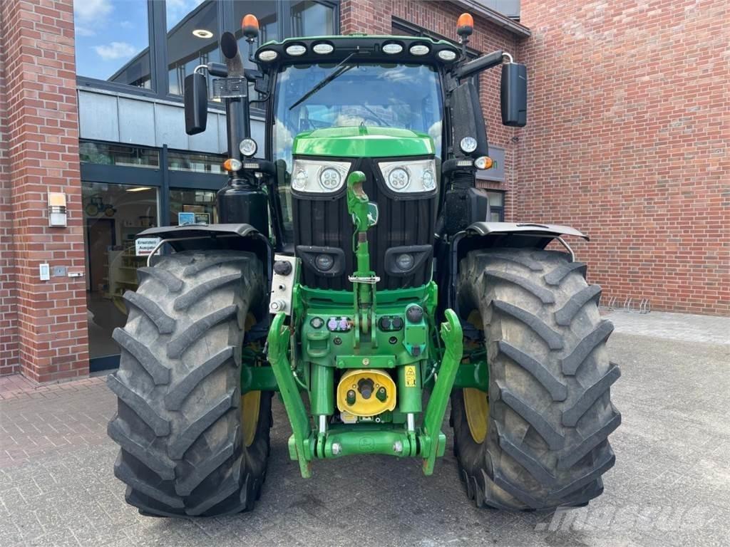 John Deere 6230R Traktorer