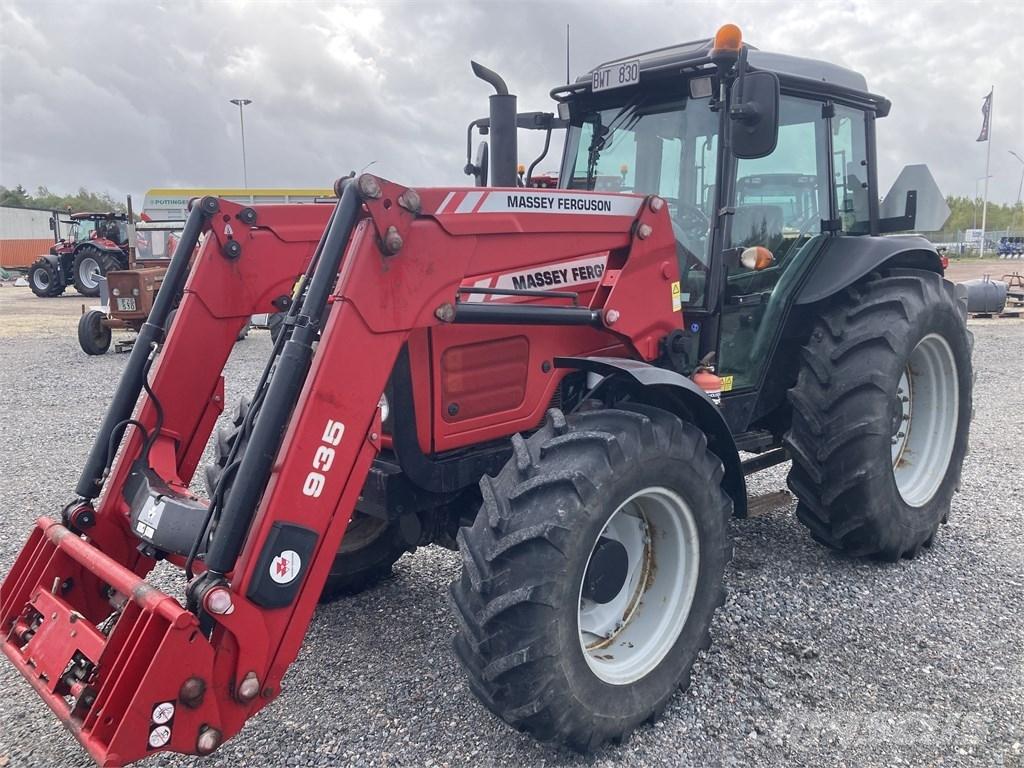 Massey Ferguson 4435 Traktorer