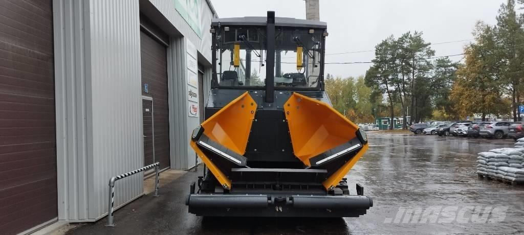 ABG 6820 Asfaltsläggningsmaskiner