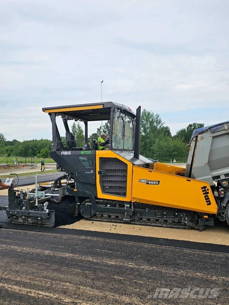 ABG 6820 Asfaltsläggningsmaskiner