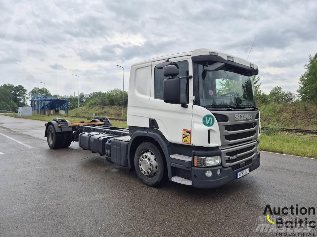 Scania P 450 Chassier