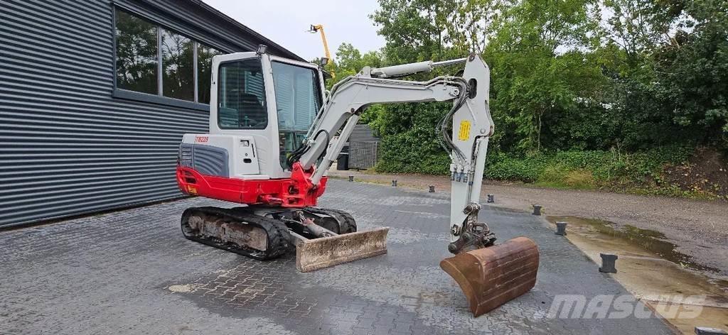 Takeuchi TB228 Minigrävare < 7t