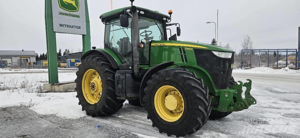 John Deere 7230 R Traktorer