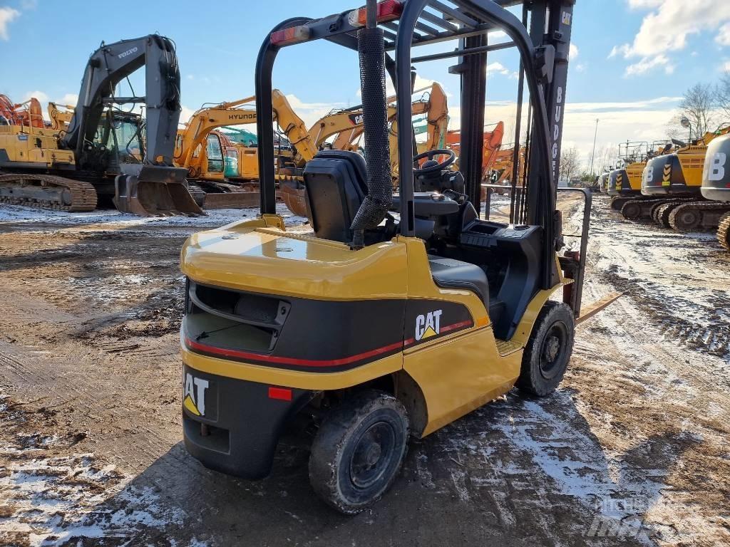 CAT DP 25 N Dieselmotviktstruckar