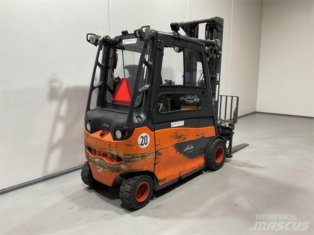 Linde E30/600-02 Elmotviktstruckar