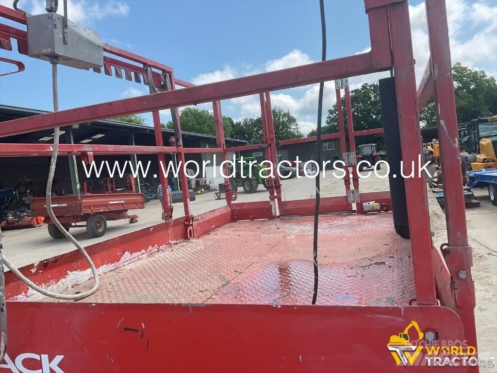 SkyJack SJ 6832 RT Saxliftar