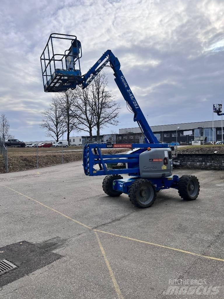 Genie Z 45/25 J RT Bomliftar