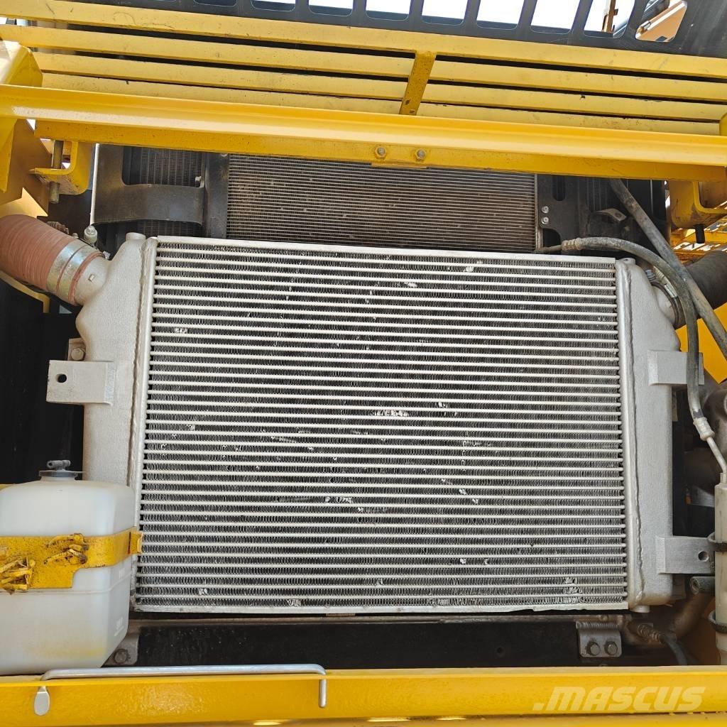 Komatsu 360-7 Bandgrävare