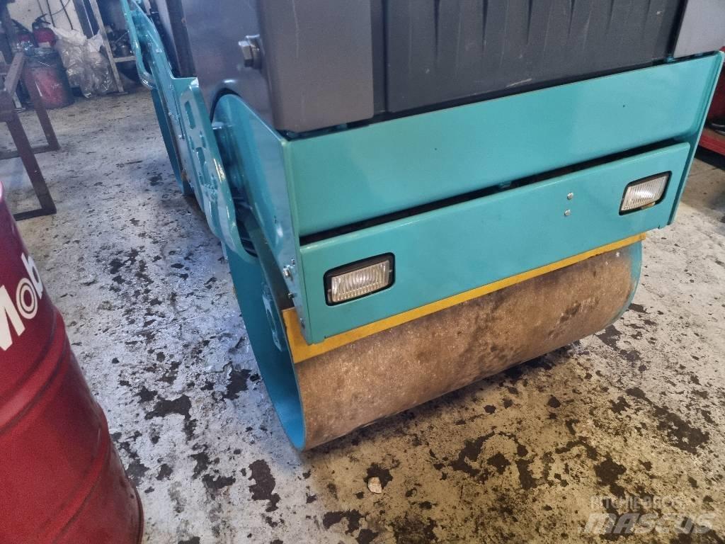Bomag BW 100 AD-4 Tvåvalsvältar