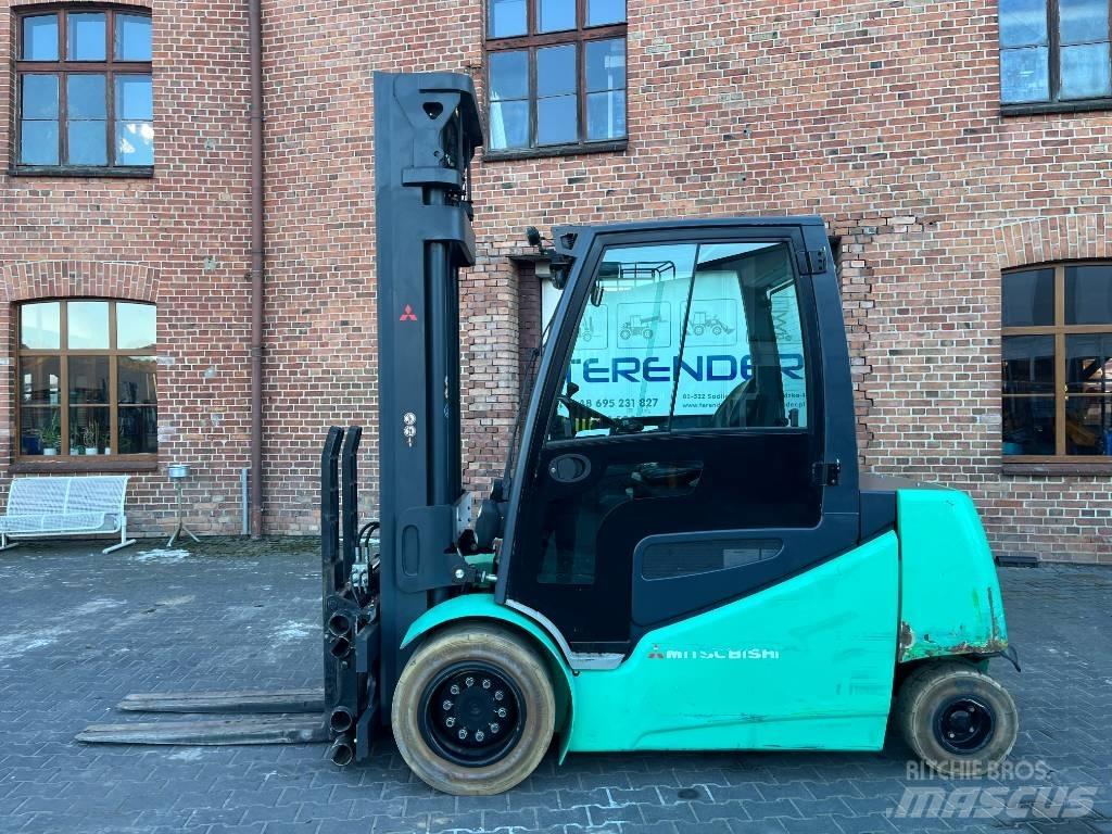 Mitsubishi FB45 Elmotviktstruckar