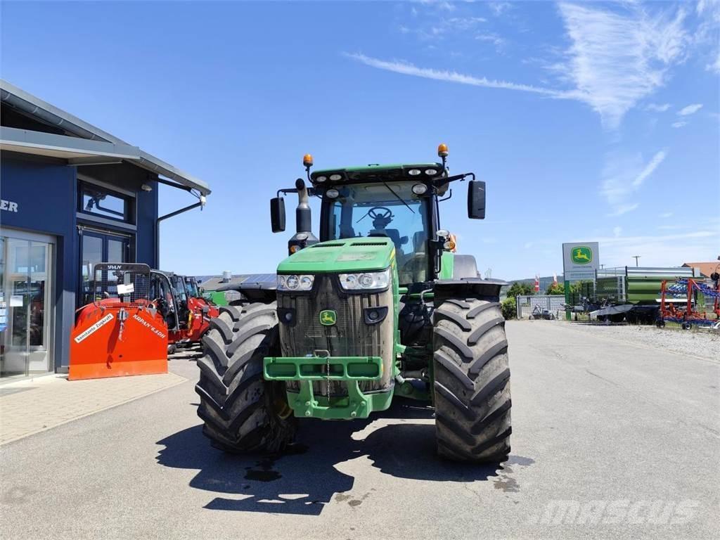 John Deere 8370R Traktorer