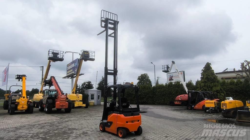 Linde E 16 PH 02 Elmotviktstruckar